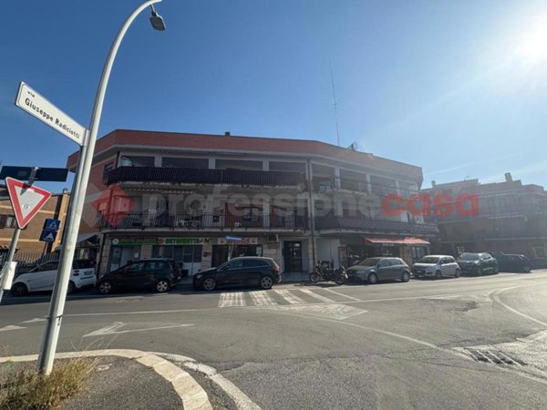 appartamento in vendita a Tivoli in zona Campolimpido