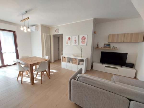 appartamento in vendita a Tivoli in zona Ponte Lucano