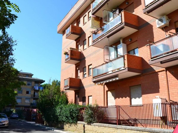 appartamento in vendita a Tivoli in zona Favale