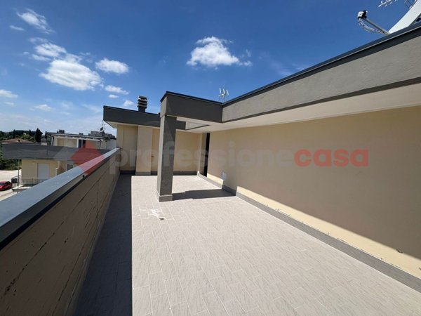 appartamento in vendita a Tivoli in zona Ponte Lucano