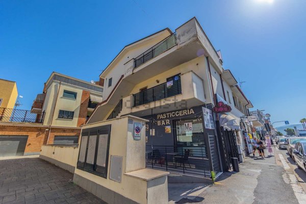 appartamento in vendita a Tivoli in zona Terme