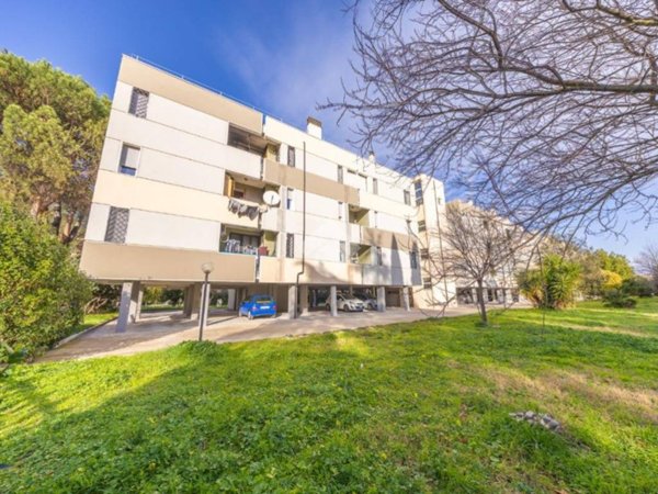 appartamento in vendita a Tivoli in zona Terme