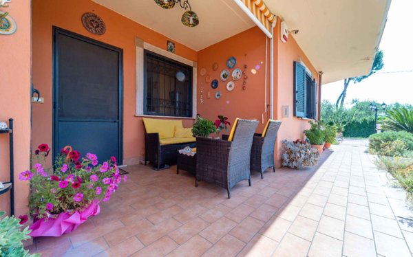 appartamento in vendita a Tivoli in zona Terme