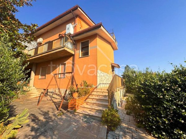 casa indipendente in vendita a Tivoli
