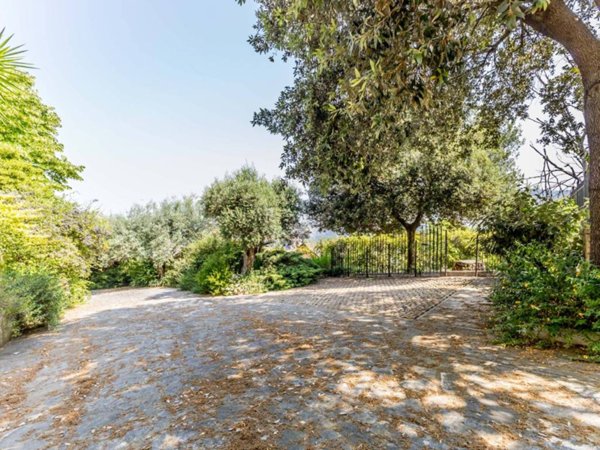 casa indipendente in vendita a Tivoli