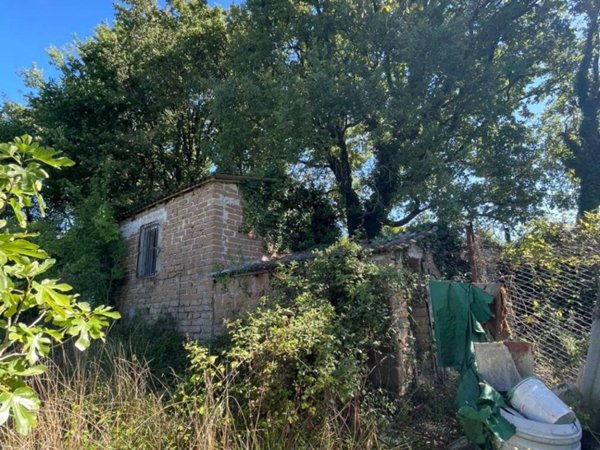 casa indipendente in vendita a Tivoli