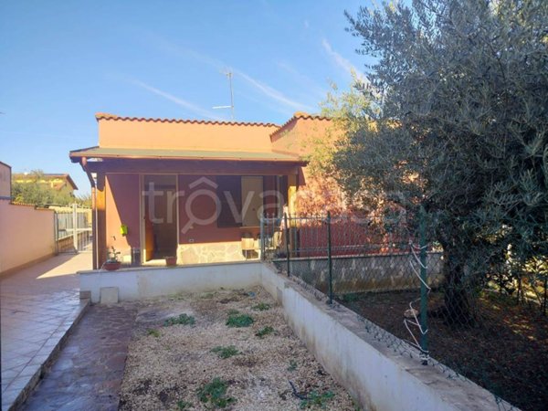 appartamento in vendita a Tivoli in zona Favale