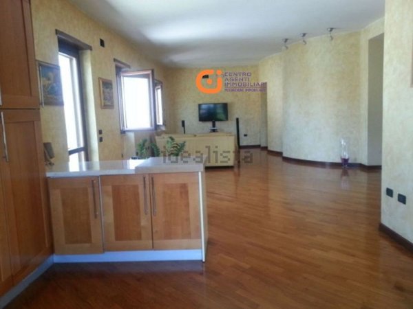 appartamento in vendita a Tivoli in zona Terme