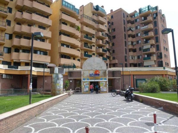negozio in vendita a Tivoli in zona Terme