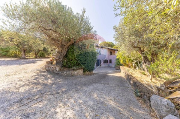 casa indipendente in vendita a Tivoli