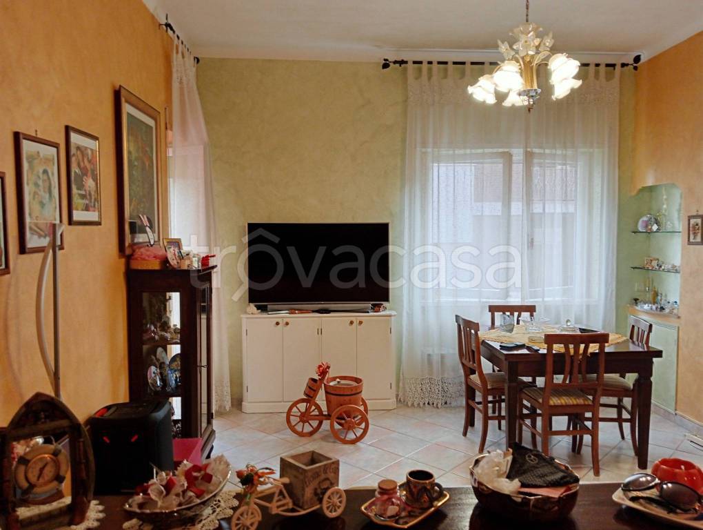 appartamento in vendita a Tivoli in zona Favale