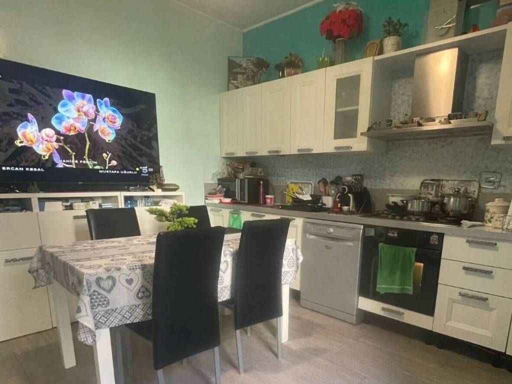 appartamento in vendita a Tivoli in zona Terme