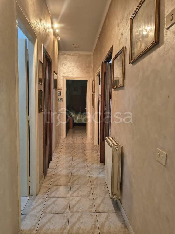 appartamento in vendita a Tivoli in zona Campolimpido