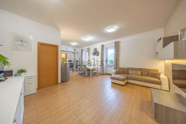 appartamento in vendita a Tivoli in zona Villa Adriana