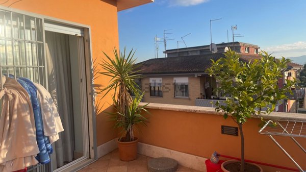 appartamento in vendita a Tivoli in zona Terme