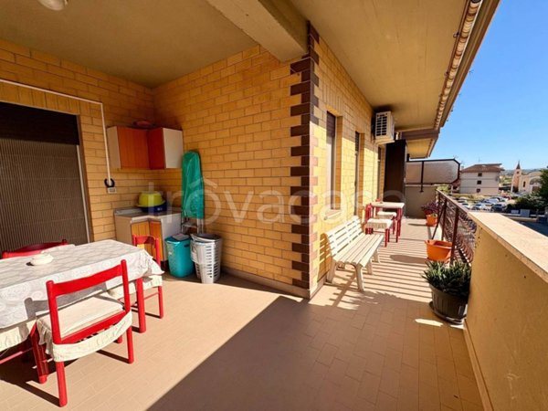 appartamento in vendita a Tivoli in zona Campolimpido