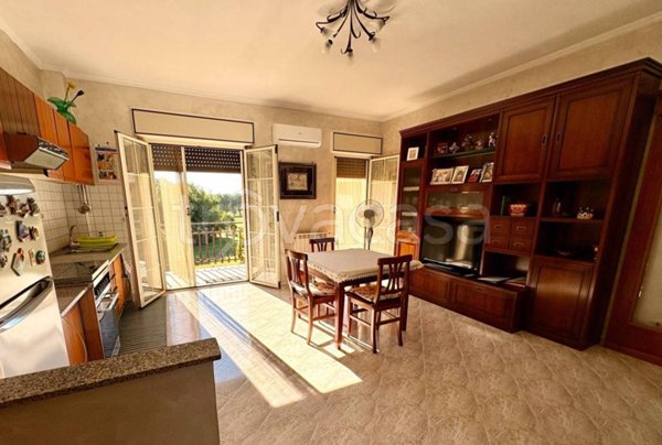 appartamento in vendita a Tivoli in zona Campolimpido