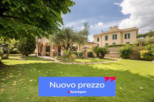 casa indipendente in vendita a Tivoli in zona Villa Adriana