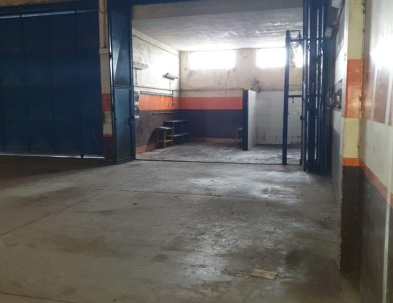 locale commerciale in vendita a Tivoli in zona Terme