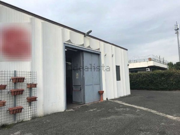 capannone in vendita a Tivoli