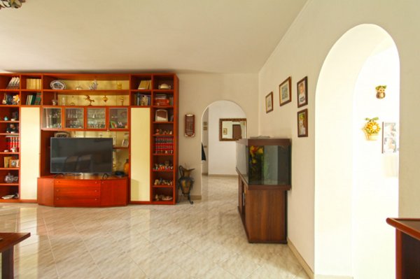 casa indipendente in vendita a Tivoli in zona Terme