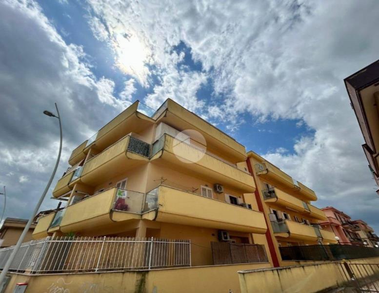 appartamento in vendita a Tivoli in zona Campolimpido