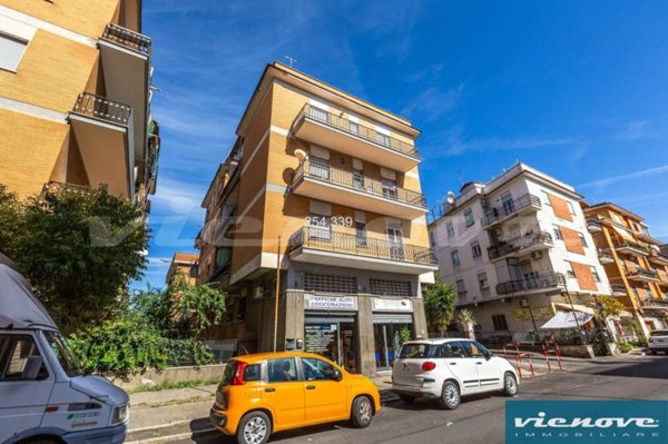 appartamento in vendita a Tivoli in zona Terme