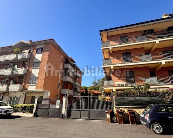 appartamento in vendita a Tivoli in zona Terme