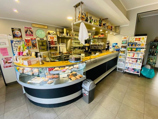 casa indipendente in vendita a Tivoli in zona Villa Adriana