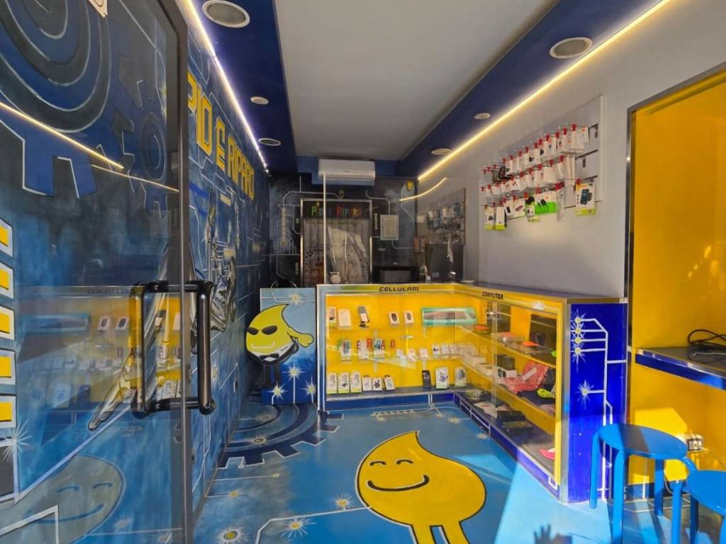 negozio in vendita a Tivoli in zona Terme