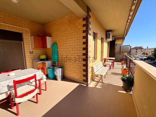 appartamento in vendita a Tivoli in zona Campolimpido