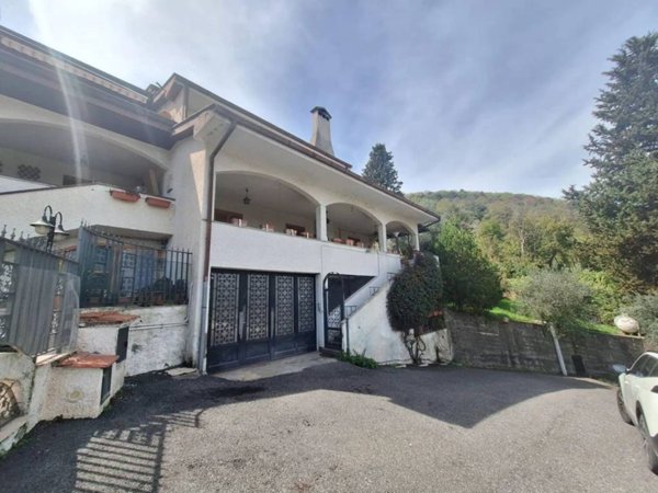 casa indipendente in vendita a Tivoli