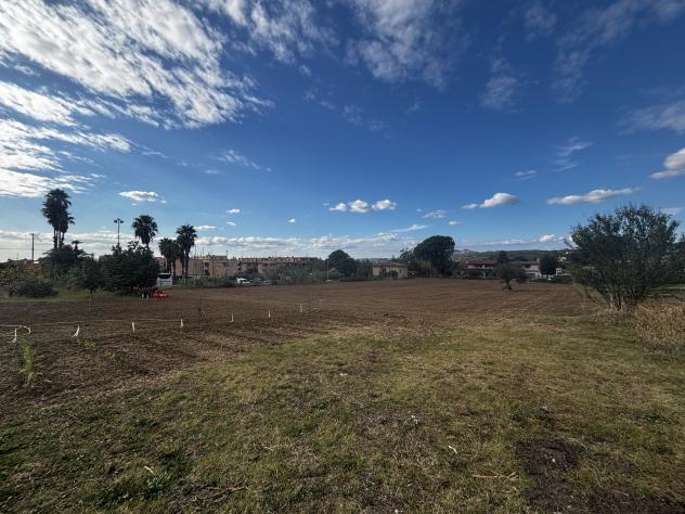 negozio in vendita a Tivoli in zona Campolimpido