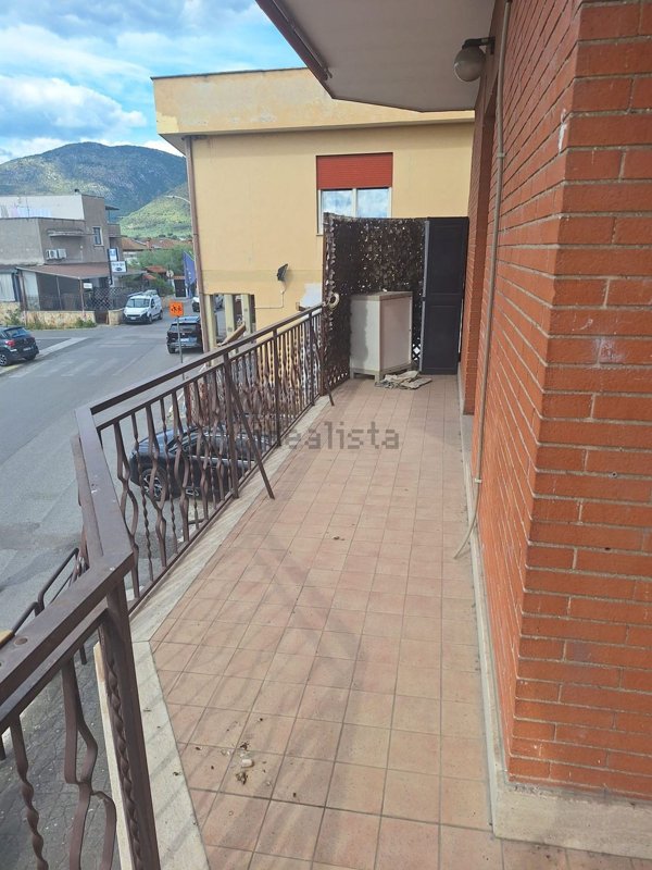 appartamento in vendita a Tivoli in zona Villa Adriana