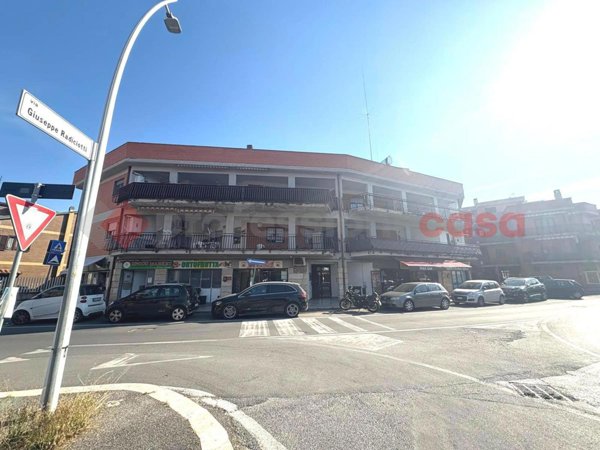 appartamento in vendita a Tivoli in zona Campolimpido