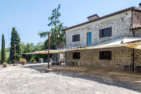 casale in vendita a Tivoli