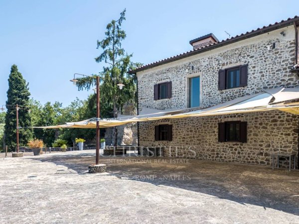 casa indipendente in vendita a Tivoli