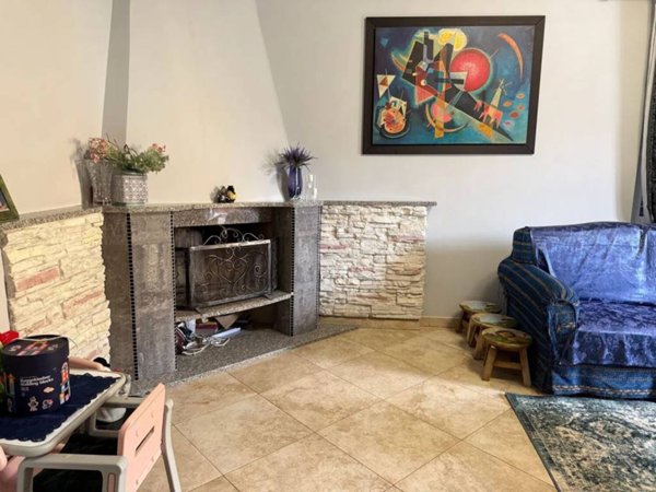 appartamento in vendita a Tivoli in zona Terme