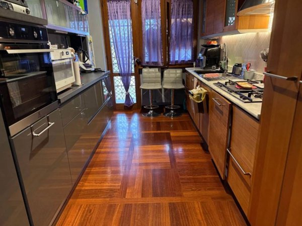 appartamento in vendita a Tivoli in zona Terme