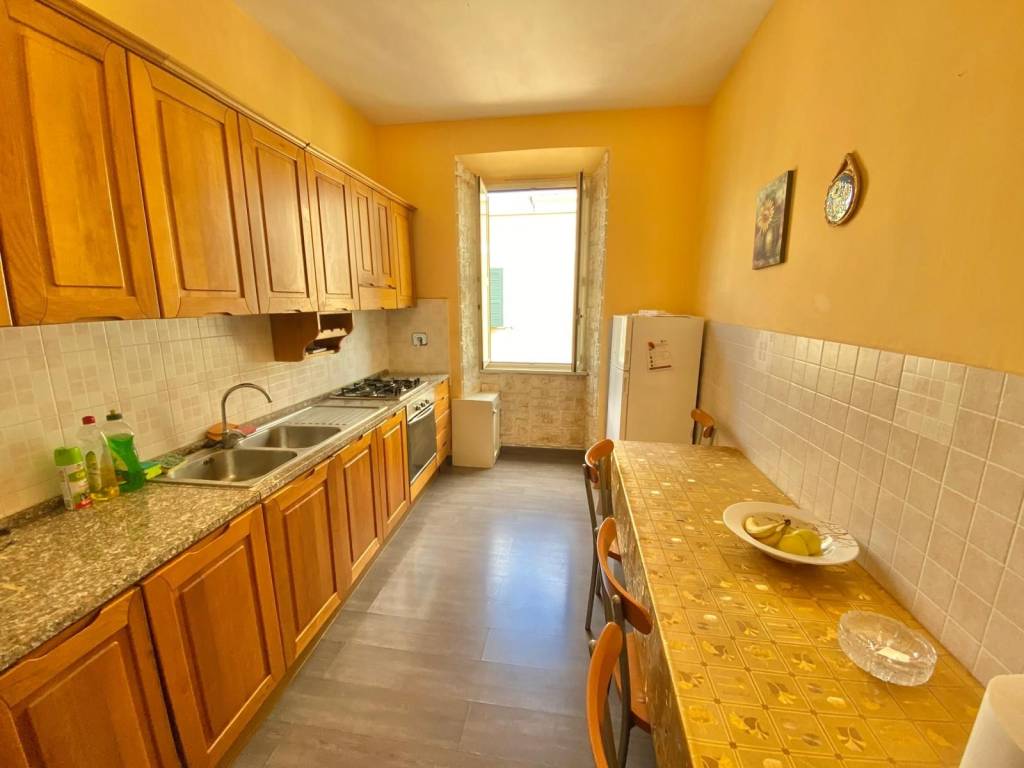 appartamento in vendita a Tivoli in zona Terme