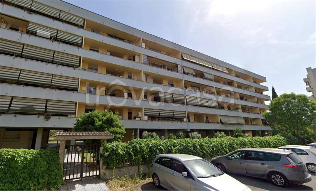 appartamento in vendita a Tivoli in zona Terme