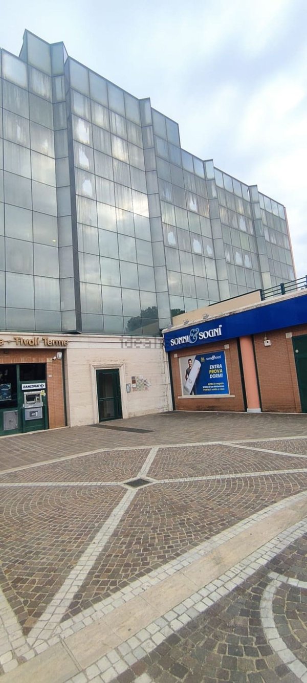 ufficio in vendita a Tivoli in zona Terme