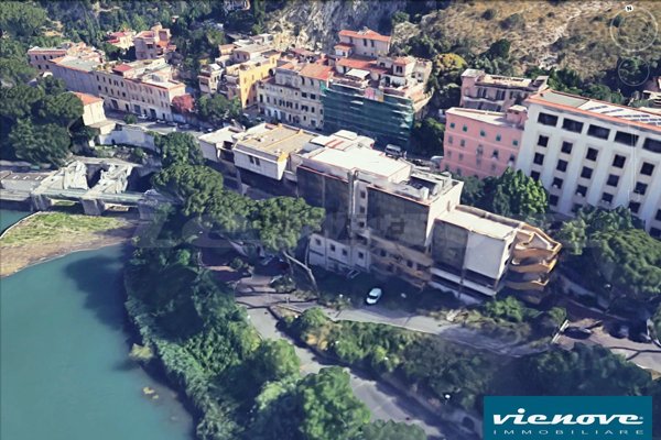 intera palazzina in vendita a Tivoli