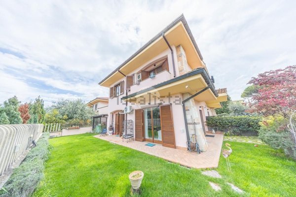 appartamento in vendita a Tivoli in zona Villa Adriana