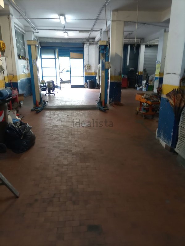 locale commerciale in vendita a Tivoli