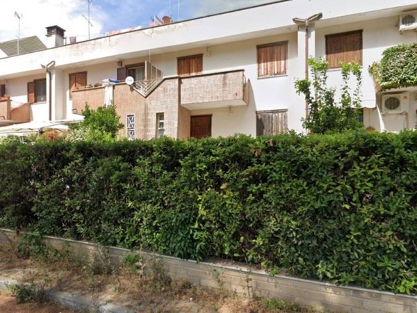 casa indipendente in vendita a Tivoli