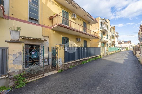 appartamento in vendita a Tivoli in zona Villa Adriana