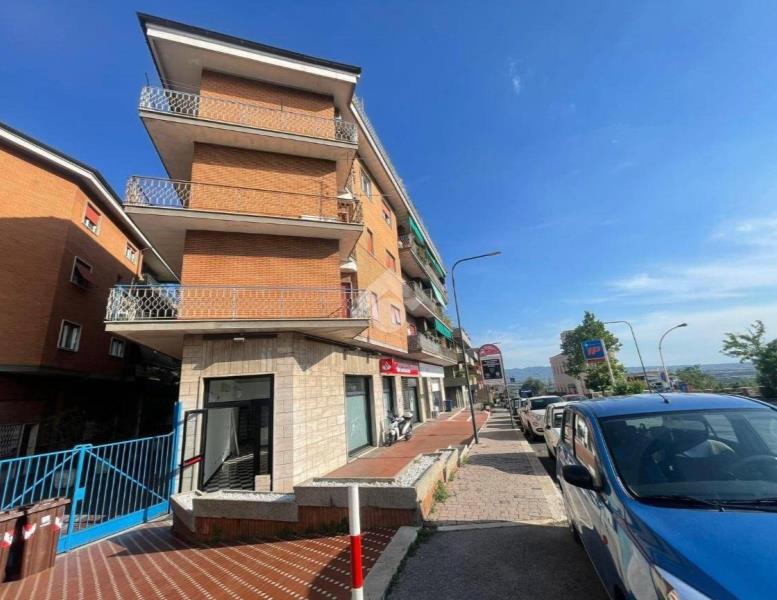 appartamento in vendita a Tivoli in zona Villa Adriana