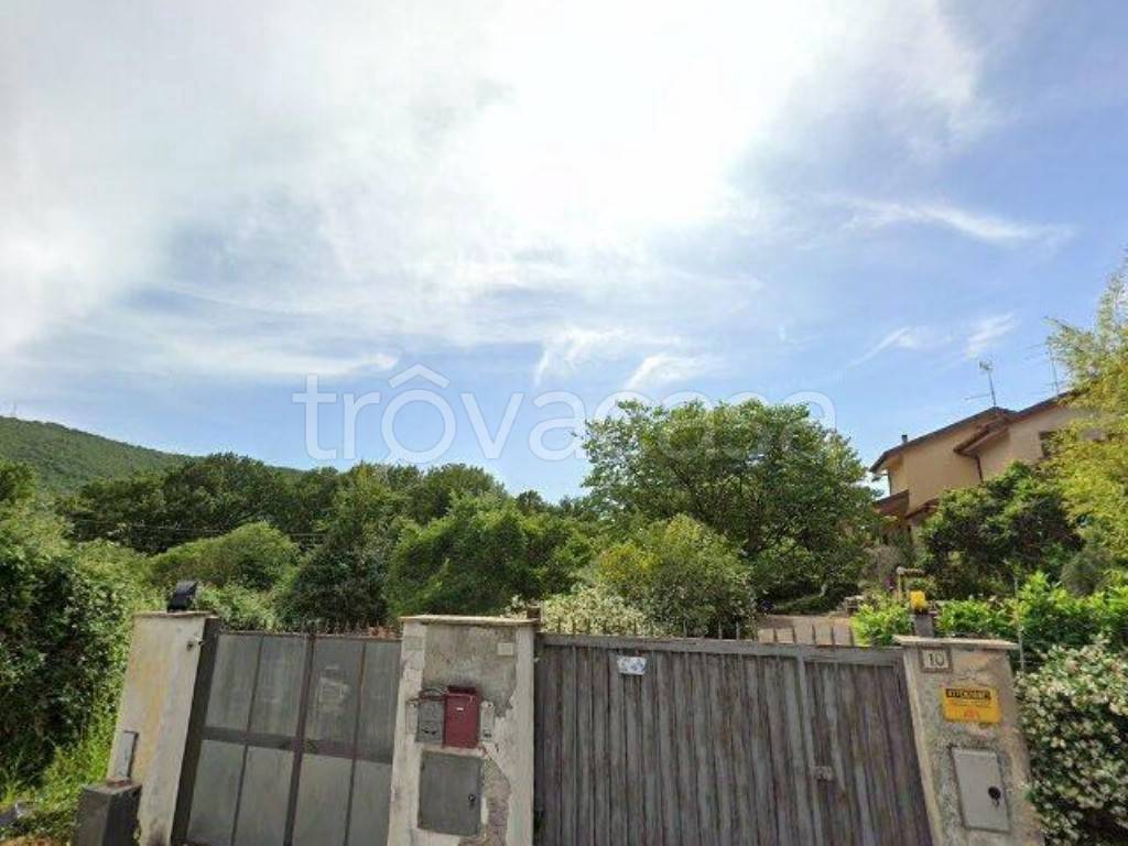 casa indipendente in vendita a Tivoli