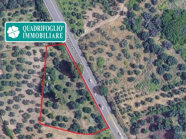 casa indipendente in vendita a Tivoli in zona Villa Adriana